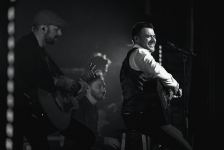 Четыре аншлага EMINа, или Реакция зрителей Чикаго на "Синюю вечность" Муслима Магомаева (ФОТО, ВИДЕО)