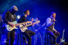 Четыре аншлага EMINа, или Реакция зрителей Чикаго на "Синюю вечность" Муслима Магомаева (ФОТО, ВИДЕО)