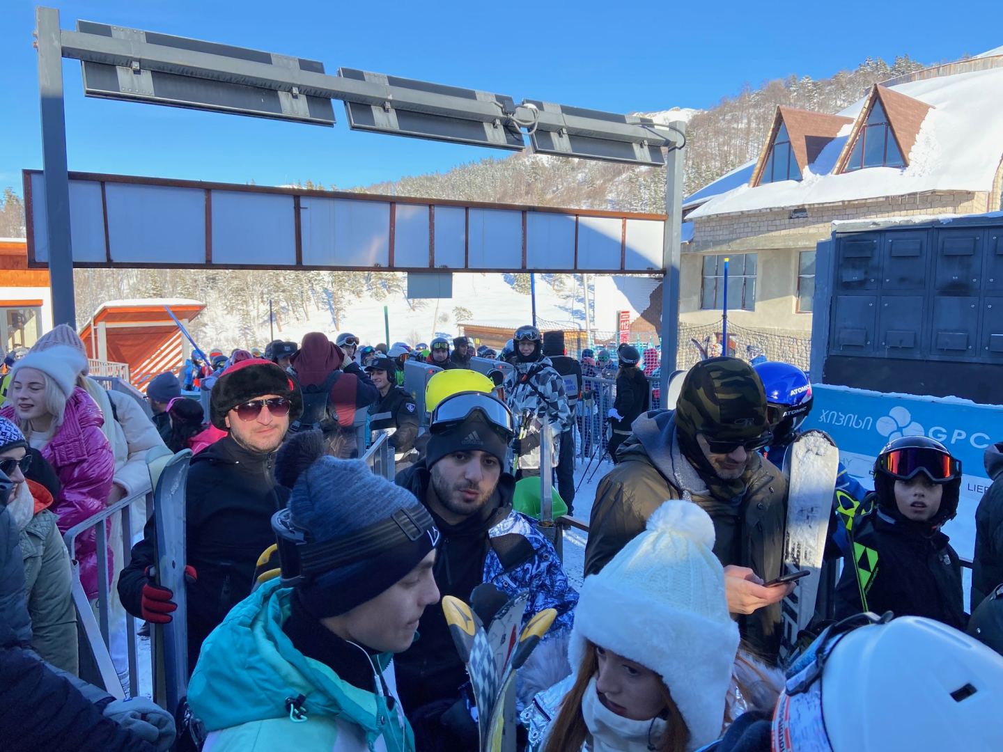 Чем удивила Грузия азербайджанцев? Наша бравая команда в одном из вагончиков (ФОТО)