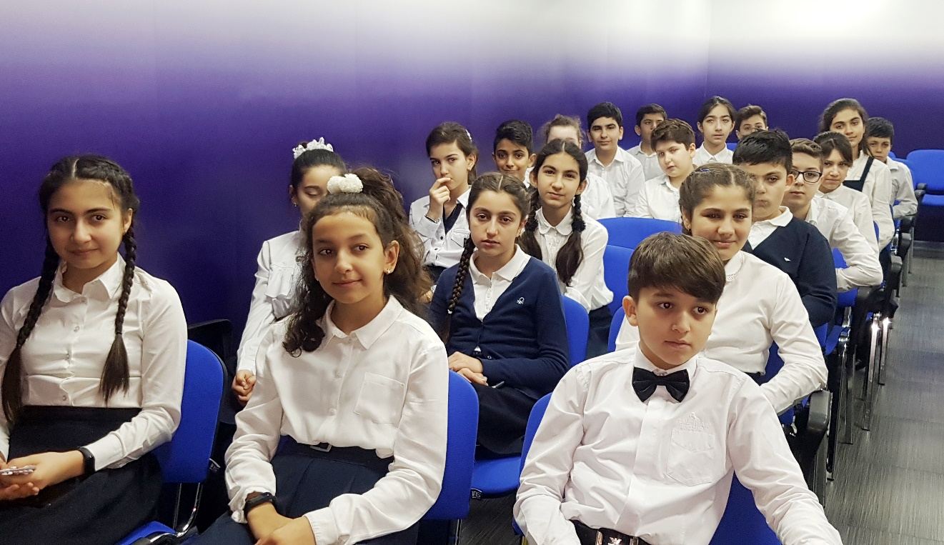 В Баку провели параллели в творчестве Саттара Бахлулзаде и Федора Васильева (ФОТО)