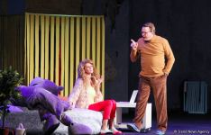 Регина Мянник: У азербайджанских мужчин горящие глаза, как у львов (ФОТО)