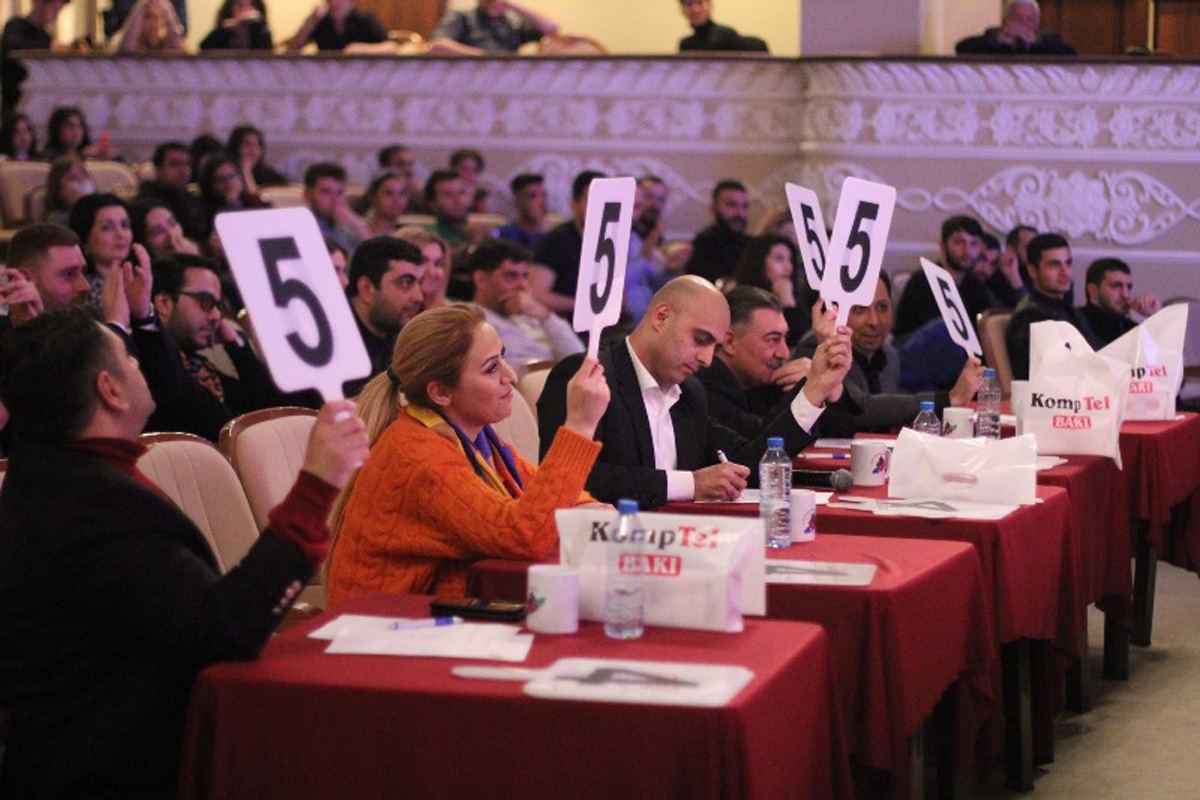 В Баку наступил пляжный сезон? (ФОТО)