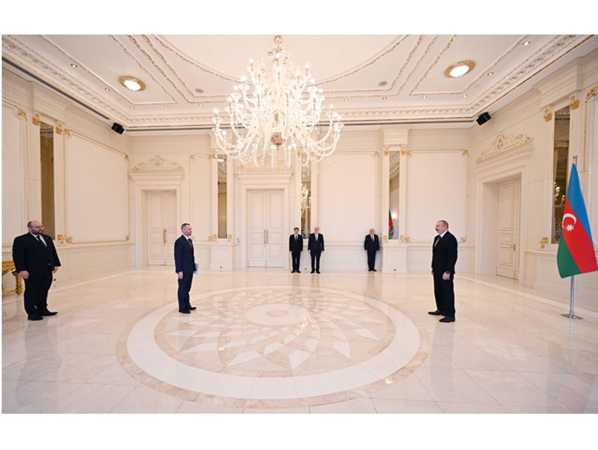 Президент Ильхам Алиев принял верительные грамоты нового посла Польши (ФОТО) (версия 2)