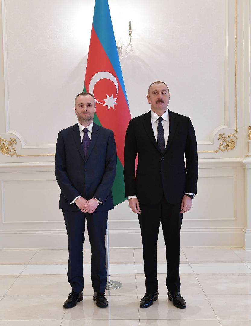 Президент Ильхам Алиев принял верительные грамоты нового посла Польши (ФОТО) (версия 2)