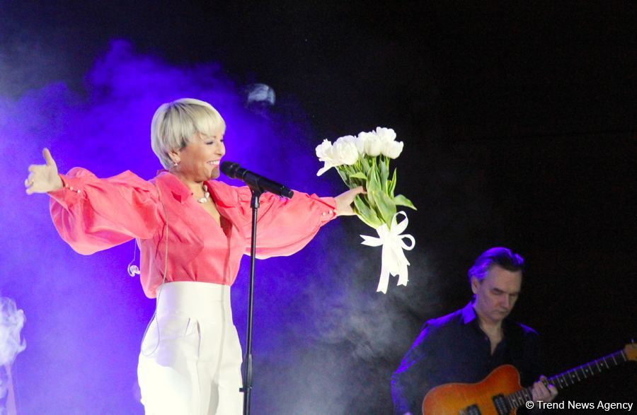 Агутин и Варум отметили семейный юбилей в городе ветров Баку (ВИДЕО, ФОТО)