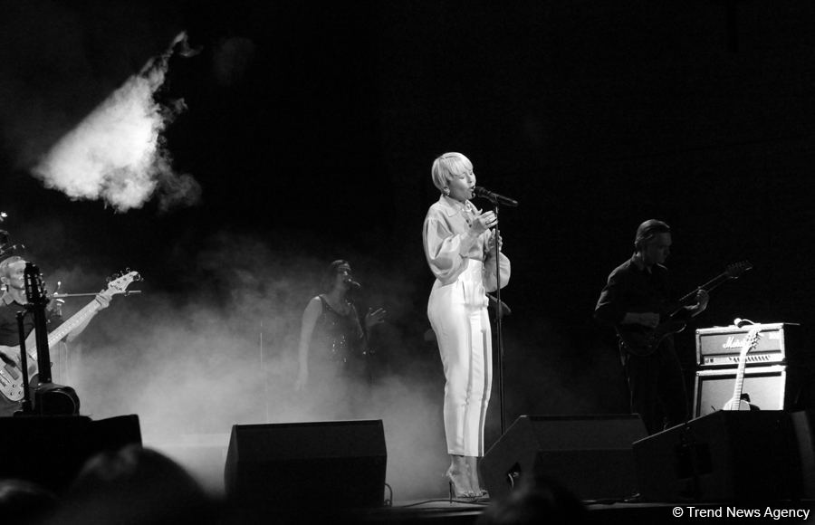 Агутин и Варум отметили семейный юбилей в городе ветров Баку (ВИДЕО, ФОТО)