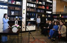 Я – лунатик двух темных лун. Творчество поэтессы Серебряного века  в Баку (ФОТО)