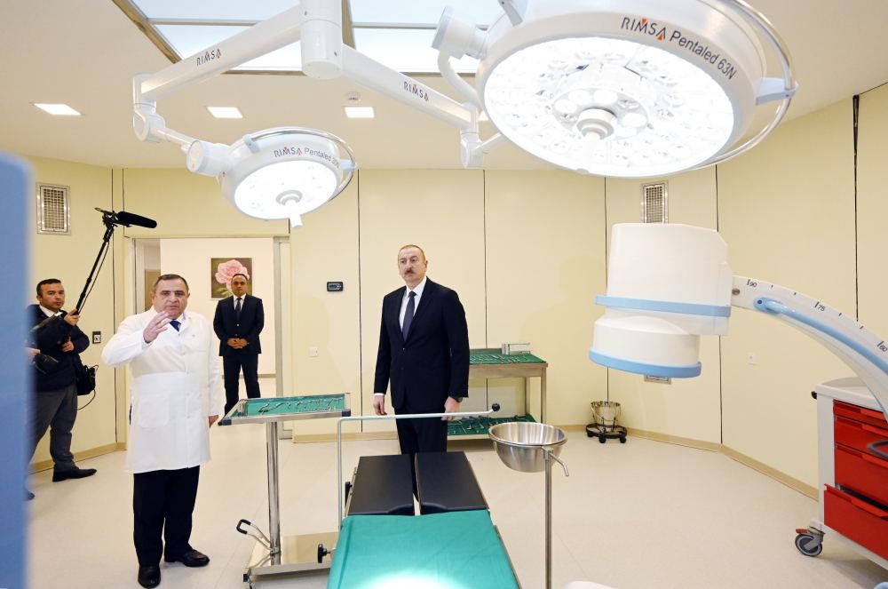 Президент Ильхам Алиев принял участие в открытии Геранбойской районной центральной больницы (ФОТО) (Версия 2)
