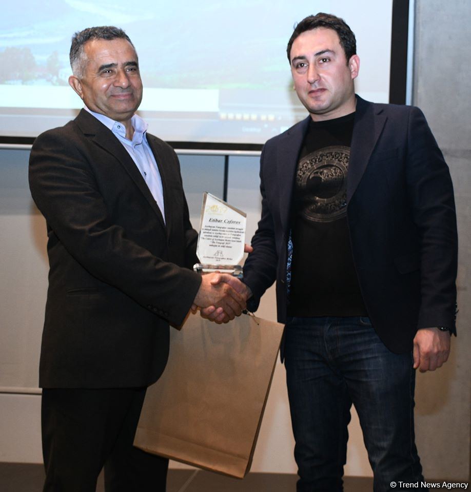 В Баку состоялась церемония награждения "Фотограф года" (ФОТО)