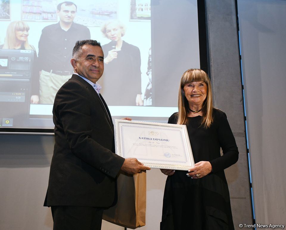 В Баку состоялась церемония награждения "Фотограф года" (ФОТО)