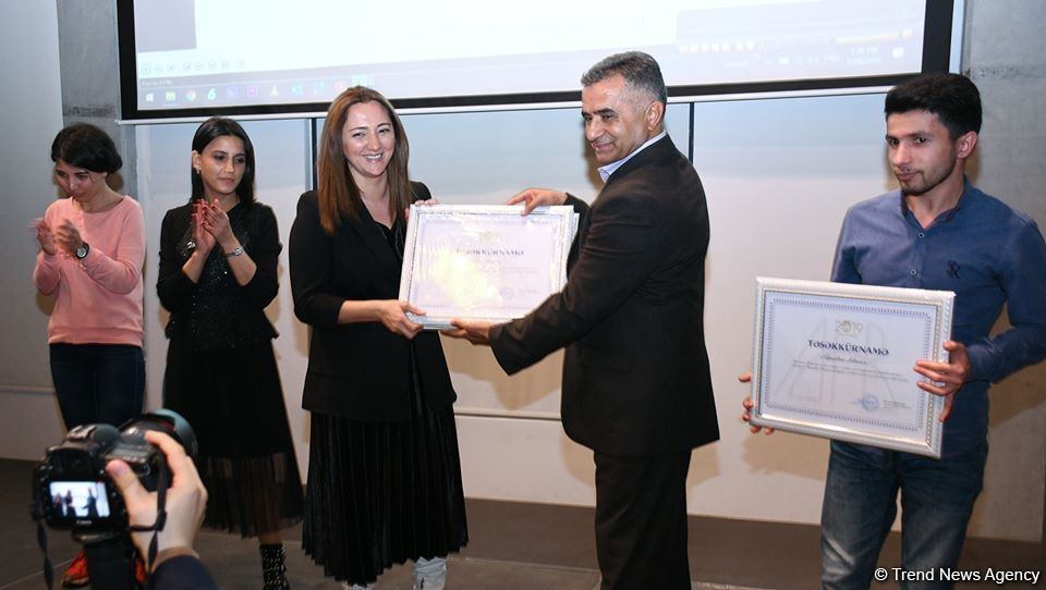 В Баку состоялась церемония награждения "Фотограф года" (ФОТО)