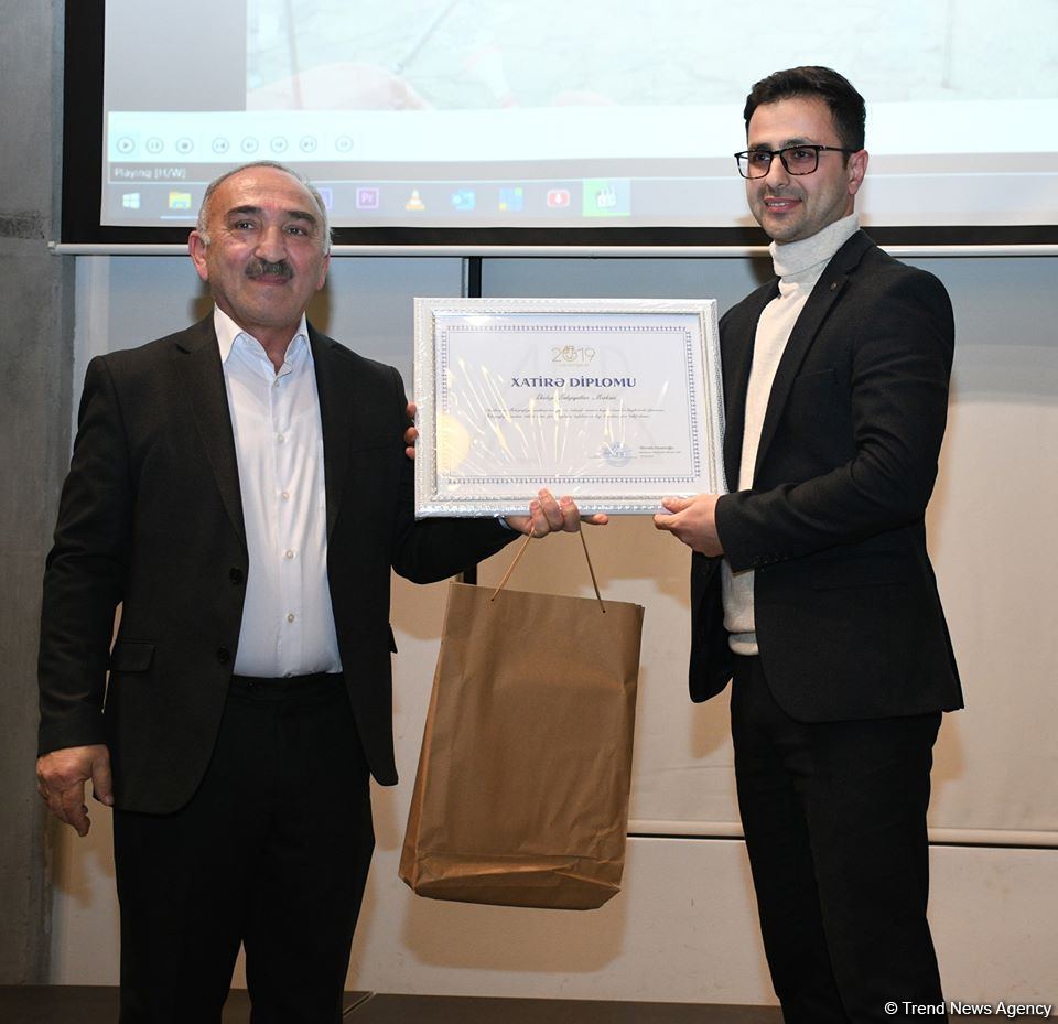 В Баку состоялась церемония награждения "Фотограф года" (ФОТО)