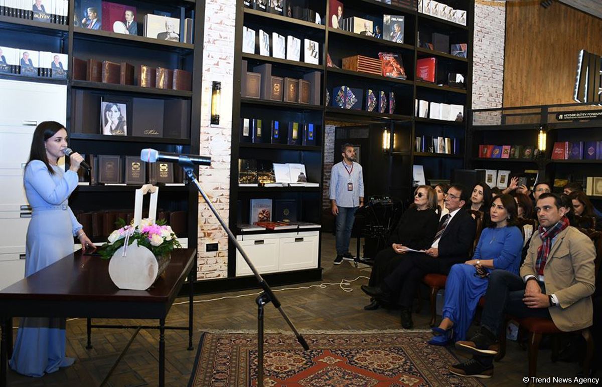 Я – лунатик двух темных лун. Творчество поэтессы Серебряного века  в Баку (ФОТО)