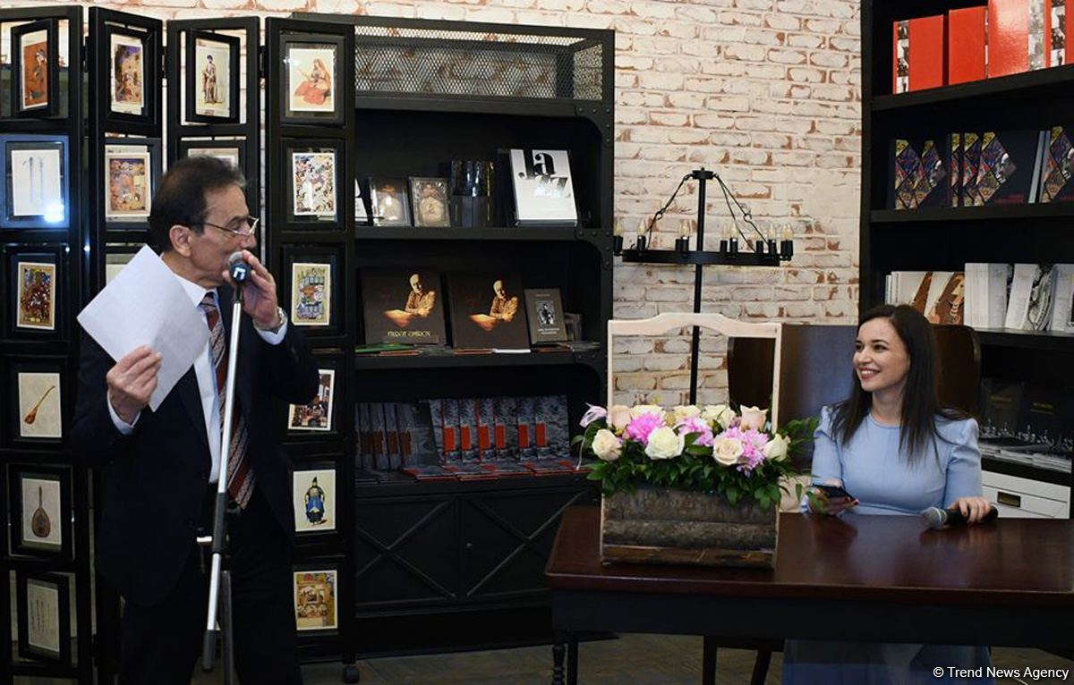 Я – лунатик двух темных лун. Творчество поэтессы Серебряного века  в Баку (ФОТО)