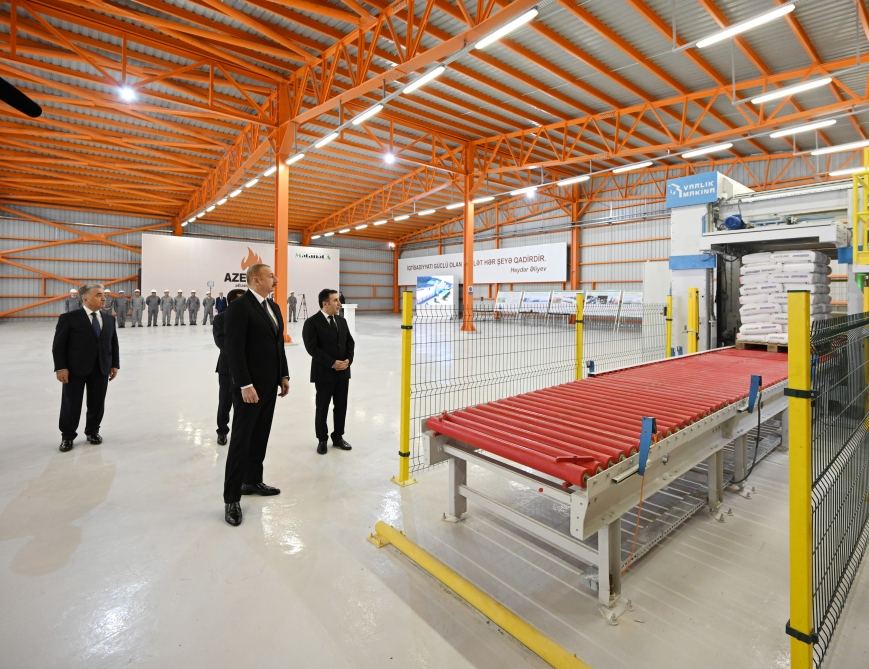 Президент Ильхам Алиев принял участие в открытии известкового завода (ФОТО/ВИДЕО)