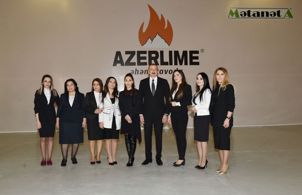 Президент Ильхам Алиев принял участие в открытии известкового завода (ФОТО/ВИДЕО)