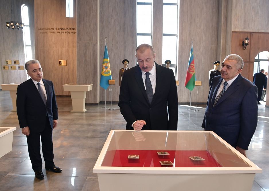 Президент Ильхам Алиев принял участие в открытии Музея государственных символов в Товузе (ФОТО) (версия 2)