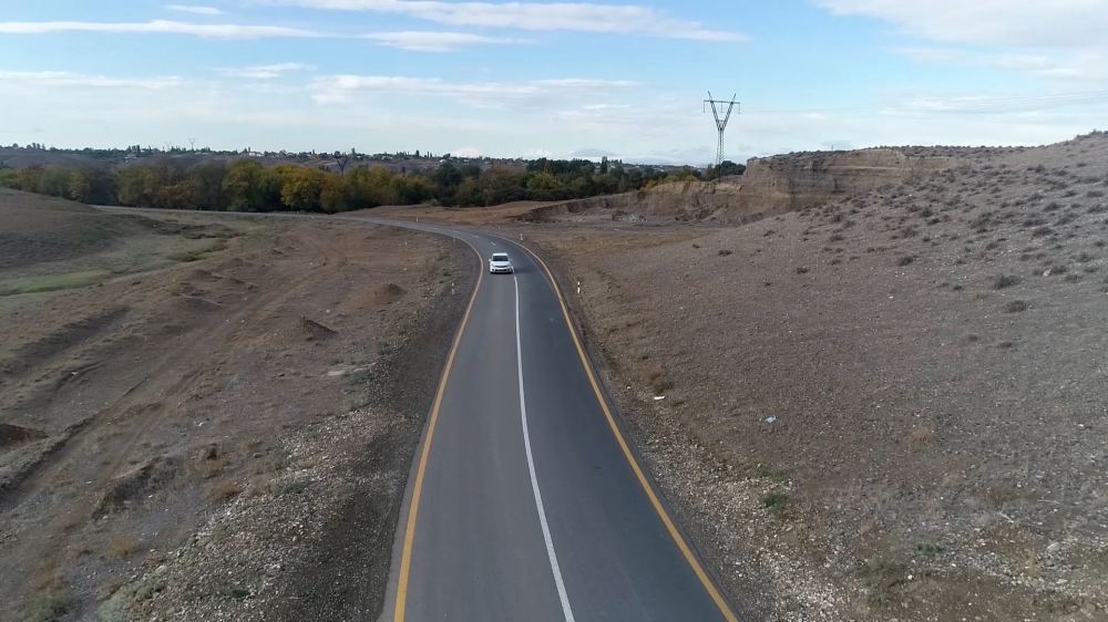 После реконструкции сдана в эксплуатацию автомобильная дорога Агстафа-Енигюн-Хатаи-Гачаг Керем-Пойлу-Хылхына (ФОТО) (версия 2)