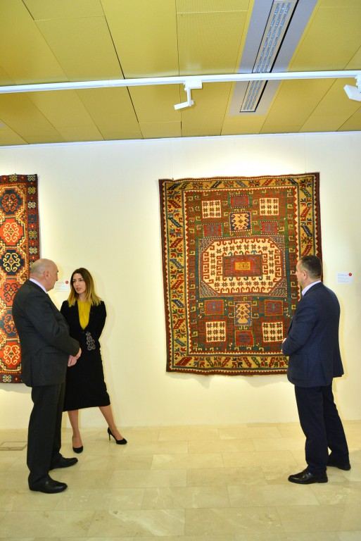 Впервые в Азербайджане! Музей ковра открыл выставку в режиме online (ВИДЕО)