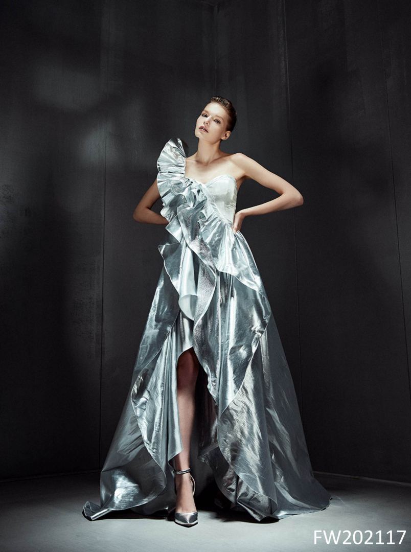 Коллекция азербайджанского дизайнера -  от Недели  моды в Париже до Лондона  (ФОТО)