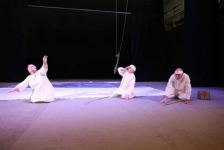 Актеры Азербайджана и России создали "Колючий круг любви" (ФОТО)