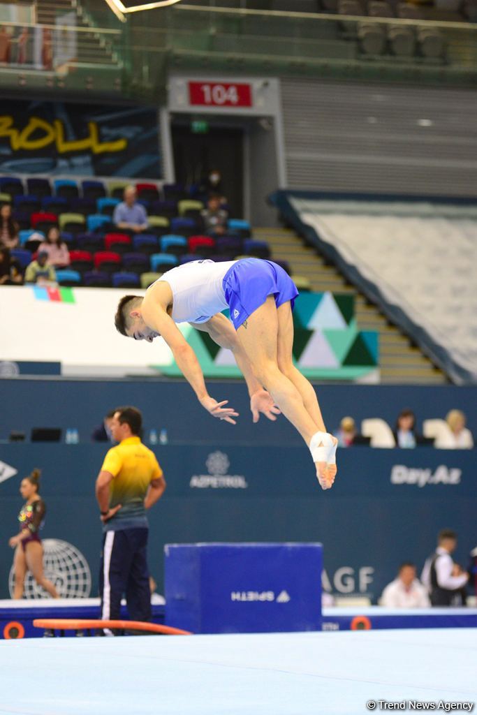В Баку стартовал первый день соревнований Кубка мира FIG по спортивной гимнастике (ФОТО)