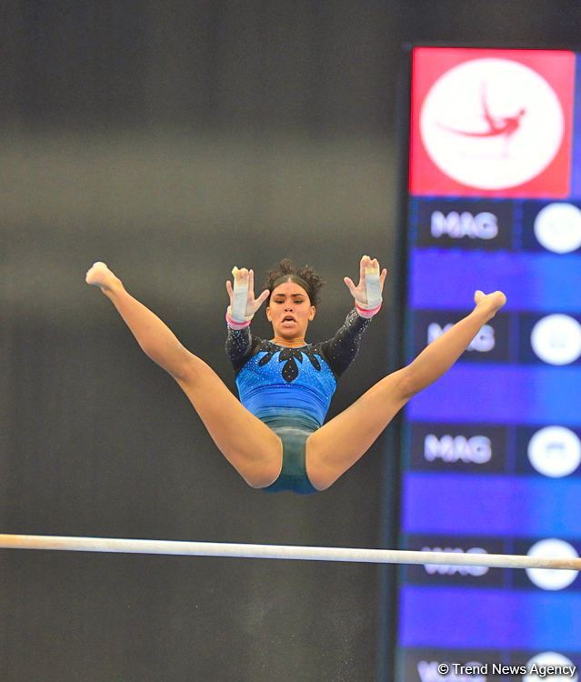 В Баку стартовал первый день соревнований Кубка мира FIG по спортивной гимнастике (ФОТО)