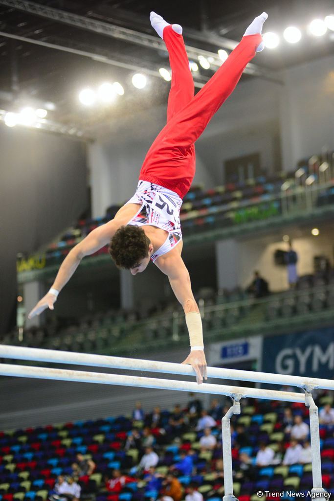 В Баку стартовал первый день соревнований Кубка мира FIG по спортивной гимнастике (ФОТО)