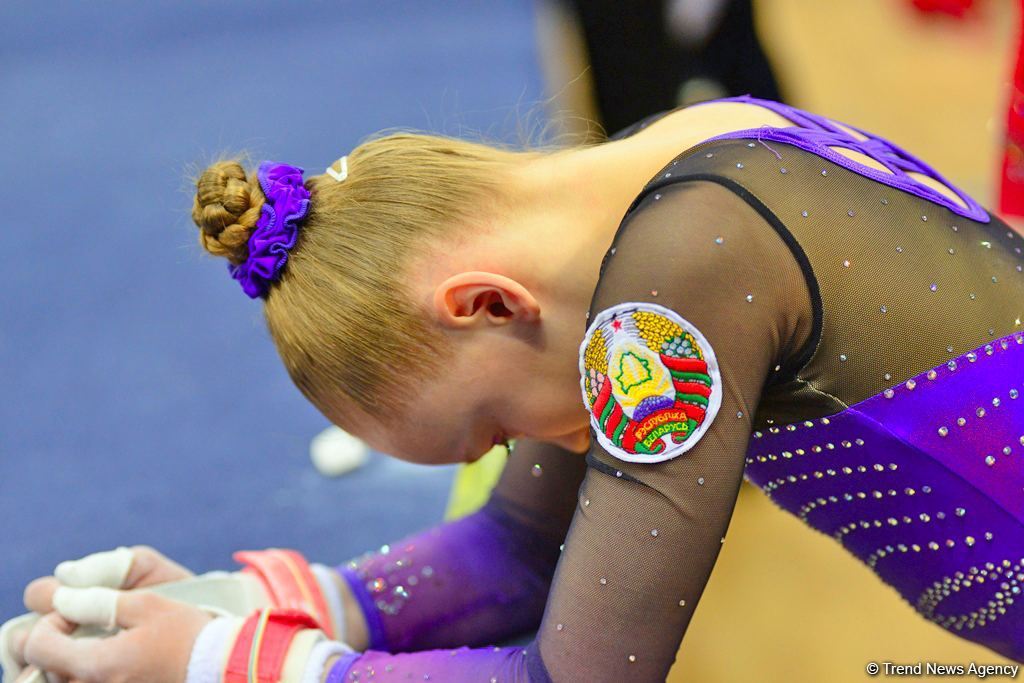 В Баку стартовал первый день соревнований Кубка мира FIG по спортивной гимнастике (ФОТО)