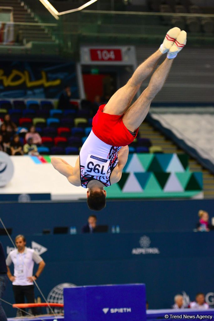 В Баку стартовал первый день соревнований Кубка мира FIG по спортивной гимнастике (ФОТО)