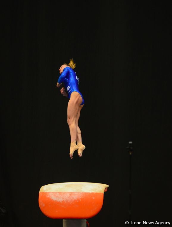 В Баку стартовал первый день соревнований Кубка мира FIG по спортивной гимнастике (ФОТО)