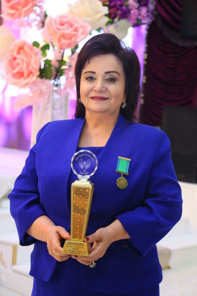 В Баку прошла церемония награждения национальной премии "Деловая женщина года" (ФОТО)