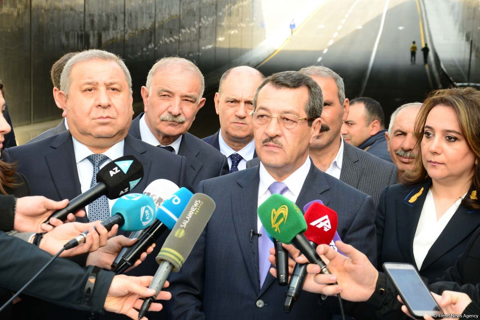 В Баку открыты два новых автомобильных тоннеля (ФОТО)