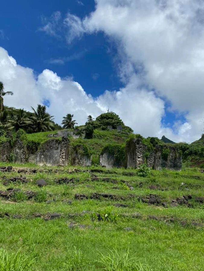 180-дневное кругосветное путешествие продолжается: Фарид Новрузи побывал в деревне хоббитов и не только (ФОТО)