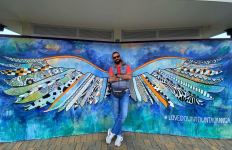 180-дневное кругосветное путешествие продолжается: Фарид Новрузи побывал в деревне хоббитов и не только (ФОТО)