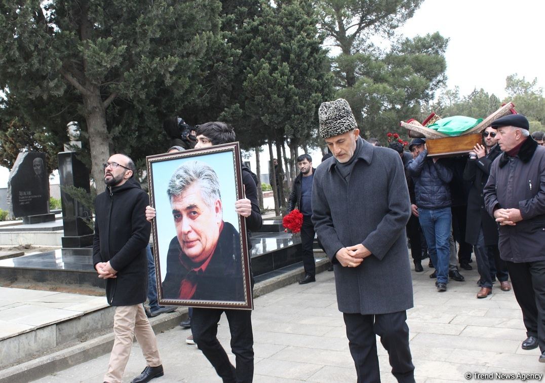 Он "говорил" со мной  взглядом – дочь Рафаэля Дадашова (ФОТО)