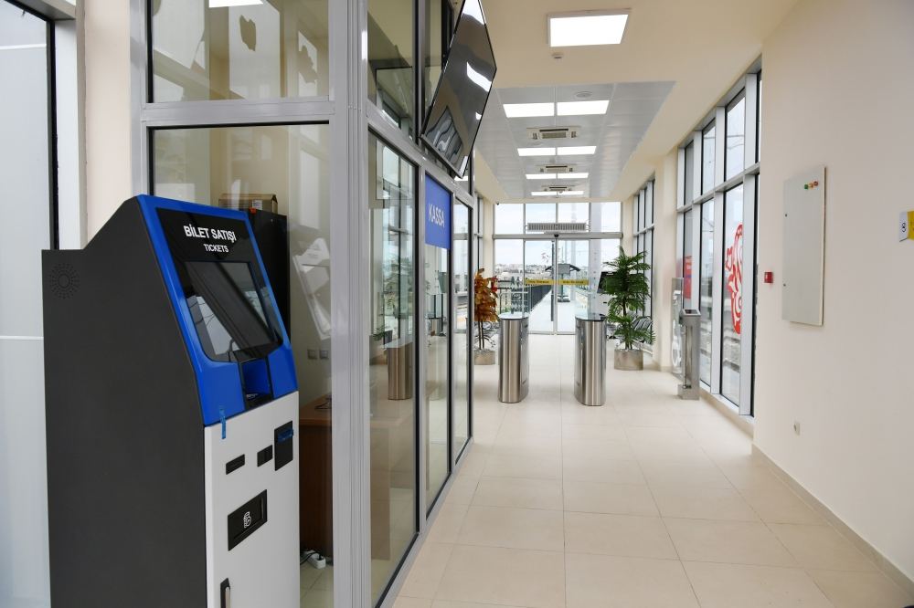 Президент Ильхам Алиев принял участие в открытии после реконструкции участка Пиршаги-Горадил-Новханы-Сумгайыт Абшеронской кольцевой железной дороги (ФОТО/ВИДЕО)