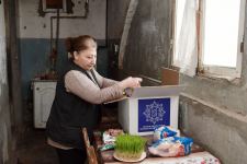 Фонд Гейдара Алиева раздал малообеспеченным семьям подарки по случаю праздника Новруз (ФОТО)