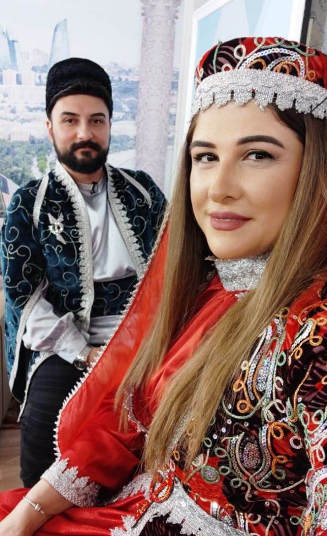 Азербайджанские телезвезды и исполнители мугама присоединяются к флешмобу "Оставайся дома, твори дома" (ФОТО)