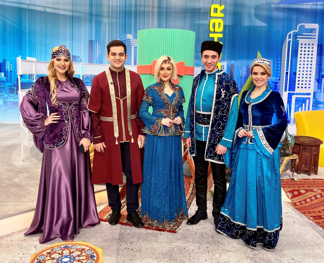 Азербайджанские телезвезды и исполнители мугама присоединяются к флешмобу "Оставайся дома, твори дома" (ФОТО)