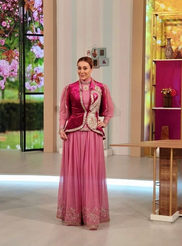 Азербайджанские телезвезды и исполнители мугама присоединяются к флешмобу "Оставайся дома, твори дома" (ФОТО)