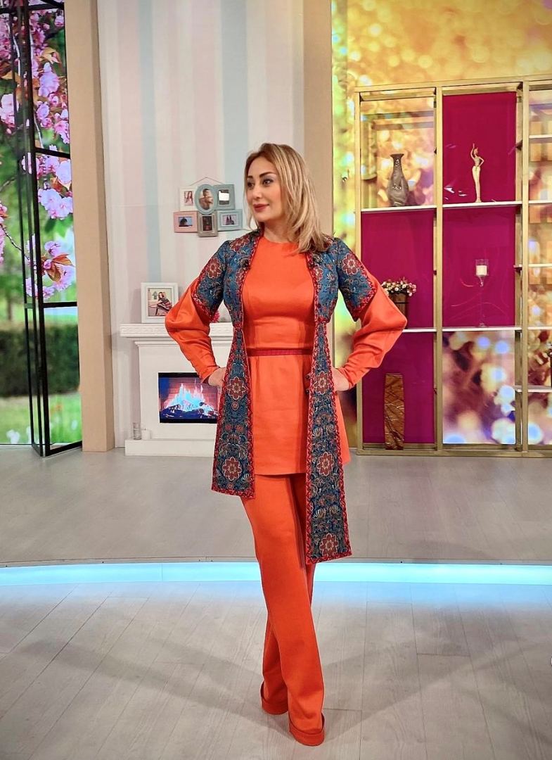 Азербайджанские телезвезды и исполнители мугама присоединяются к флешмобу "Оставайся дома, твори дома" (ФОТО)