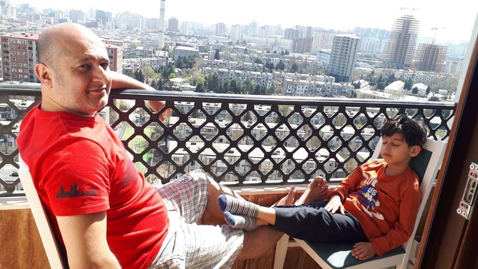 Тренд азербайджанского карантина – Клуб мужчин домохозяинов (ФОТО)