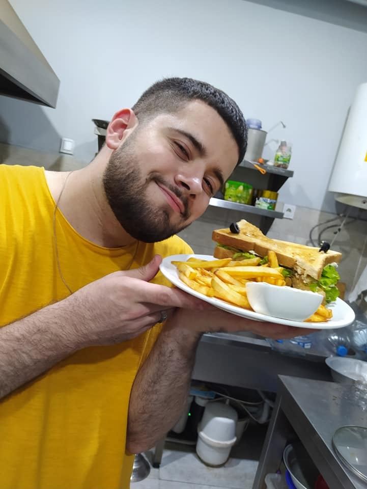 Тренд азербайджанского карантина – Клуб мужчин домохозяинов (ФОТО)