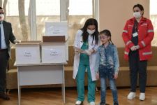 Фонд Гейдара Алиева организовал дезинфекцию ряда предприятий в поддержку работы, проводимой государством в сфере борьбы с коронавирусной инфекцией (ВИДЕО, ФОТО) (версия 2)