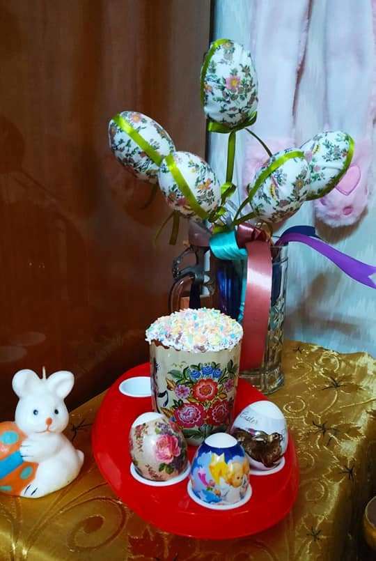 В Баку создан красочный домашний музей Пасхи (ФОТО)