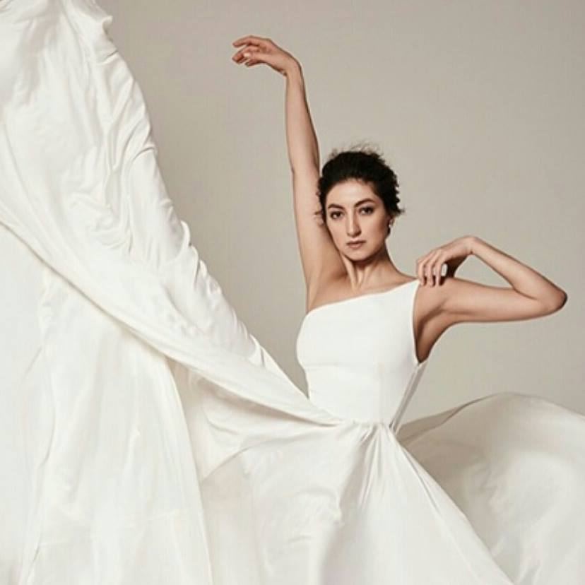 Мыслите позитивно и будьте здоровы! - Чинара Ализаде из Польши обратилась к соотечественникам (ВИДЕО)