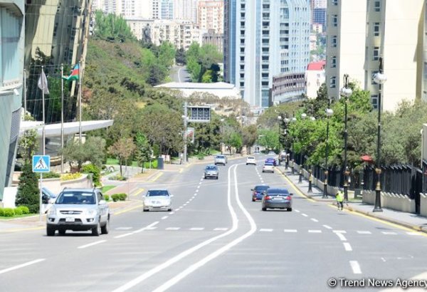 Из-за ремонта ограничивается движение на одной из дорог Баку