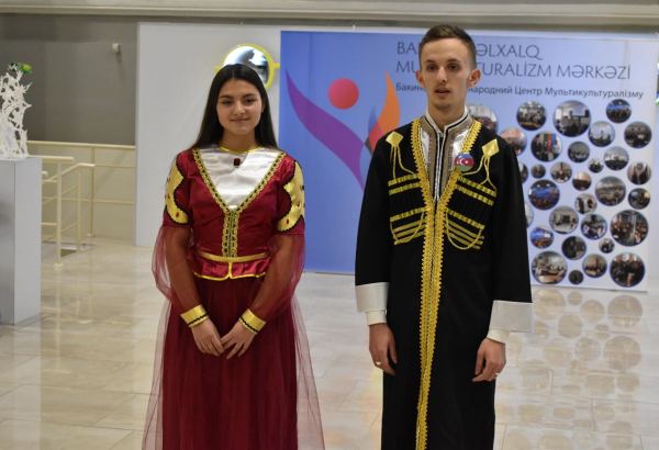 Вот как молодежь Украины любит Азербайджан! Очень душевно! (ВИДЕО, ФОТО)