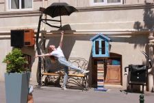 Будь ярче звезд! Гюнель Мамедова своеобразно отмечает Международный день света (ВИДЕО, ФОТО)